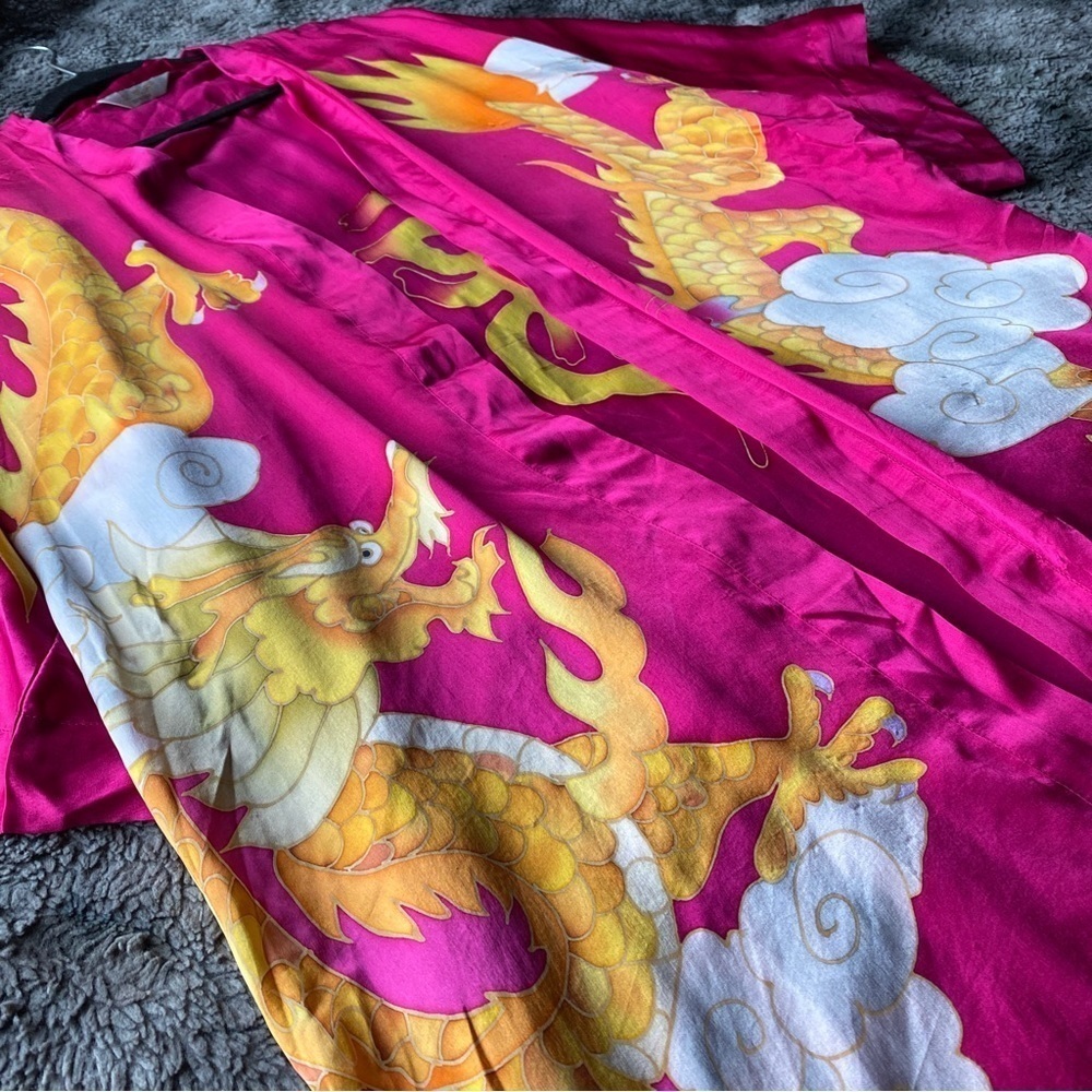 Watercolor Dragon Robe - Picture 4 of 11
